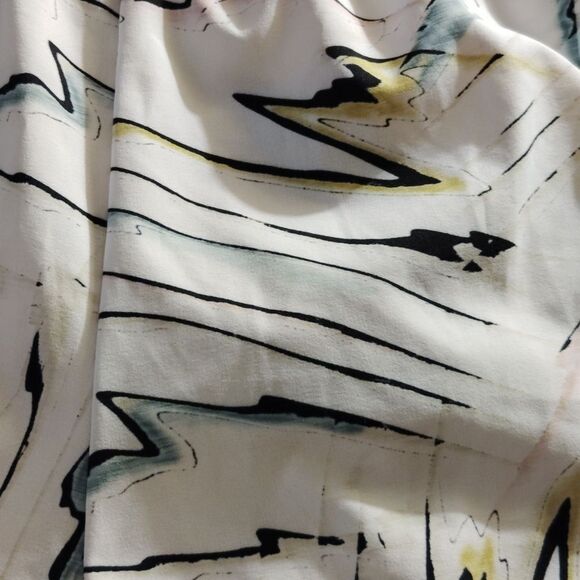 CALIA by Carrie Underwood White Athletic Shorts with Elastic Waistband - Picture 4 of 4